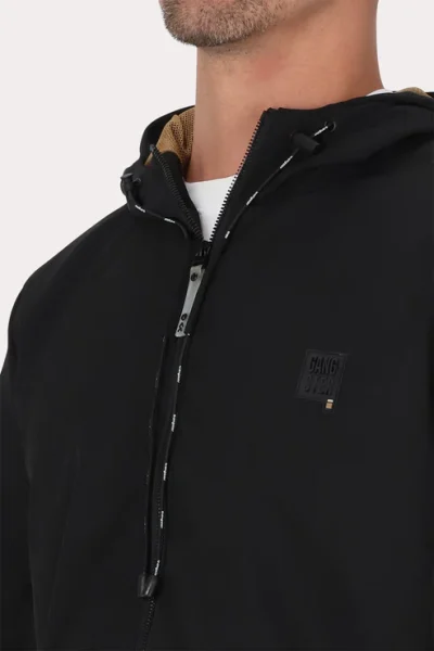 16560273n_4-013143f2-bb9a-45cb-85db-b6d95575f65c