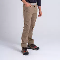 Pantalón Hombre Ultra Café 2026